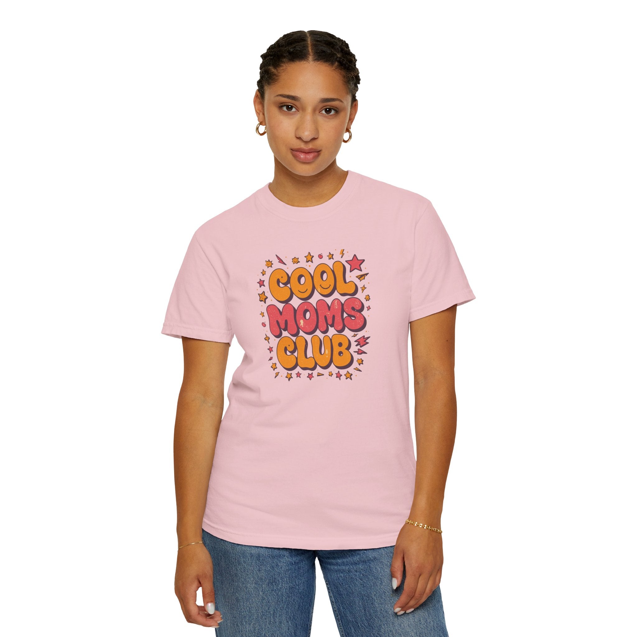 Unisex Garment-Dyed T-shirt, Cool Moms Club Retro Shirt, Funny Mom Shirt, Trendy Mama Tee, Mother’s Day Gift