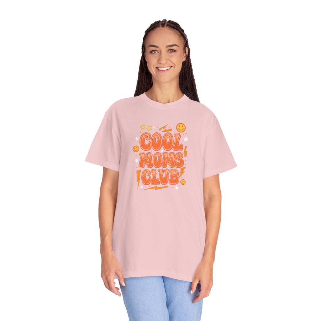 Unisex Garment-Dyed T-shirt, Cool Moms Club Retro Shirt, Funny Mom Shirt, Trendy Mama Tee, Mother’s Day Gift